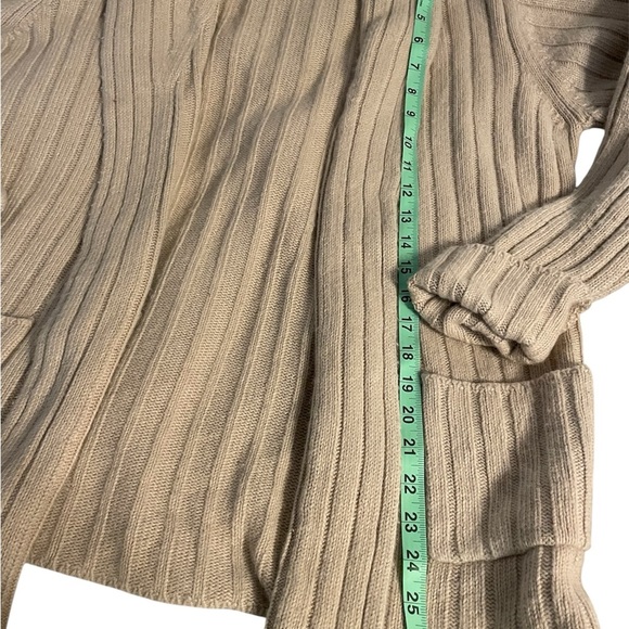 Vintage cardigan beige size medium Emma James a Liz Claiborne co. - Picture 2 of 6